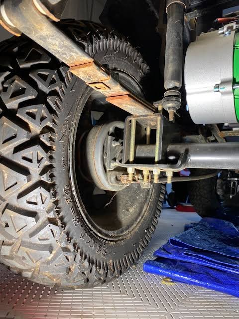 Golf cart heavy duty leaf spring pack and rear axle