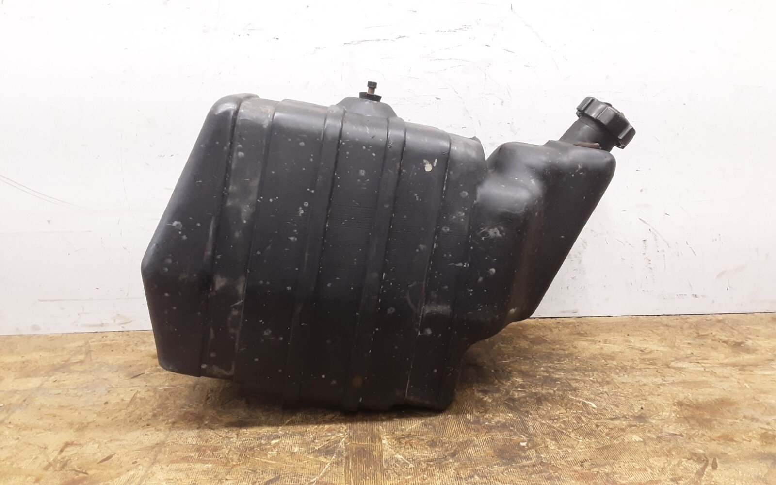Yamaha gas cart water in fuel tank drain and clean procedure