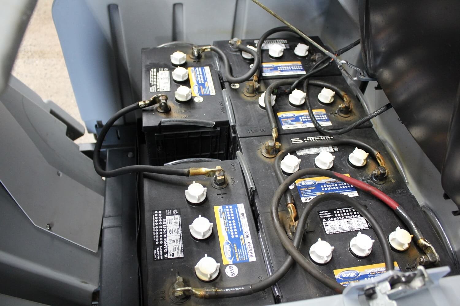 Club Car DS battery bay and cables with no power